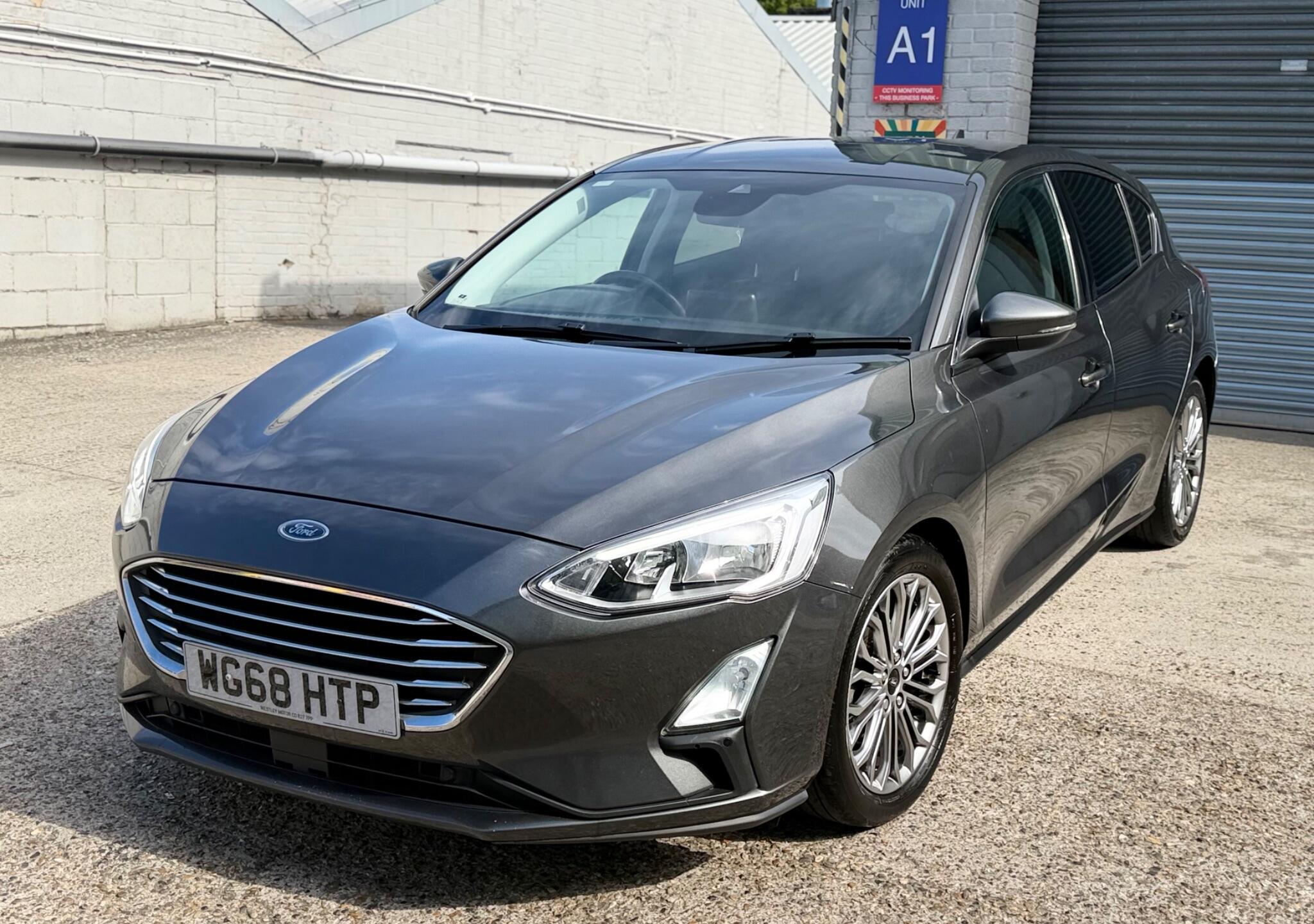 Ford Focus Right Side